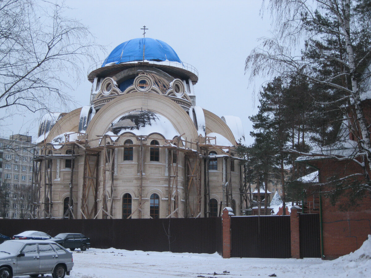 Вид на восточный фасад; январь 2015 г.