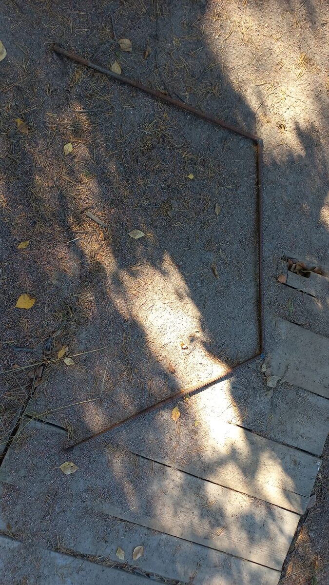 Конструкция укрытия из арматуры