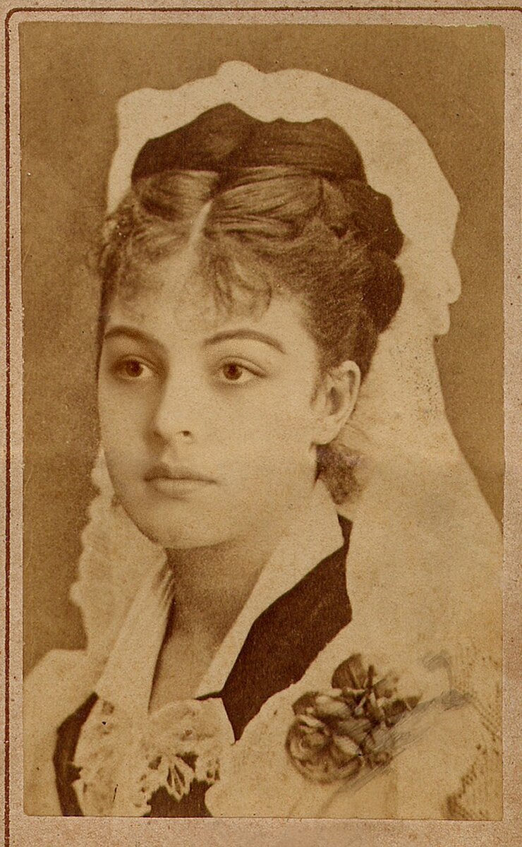 Как пример красавицы-черкешенки Гвашас Кадын Эфенди, 1877 г.р., наложница султана Абдул-Хамида II