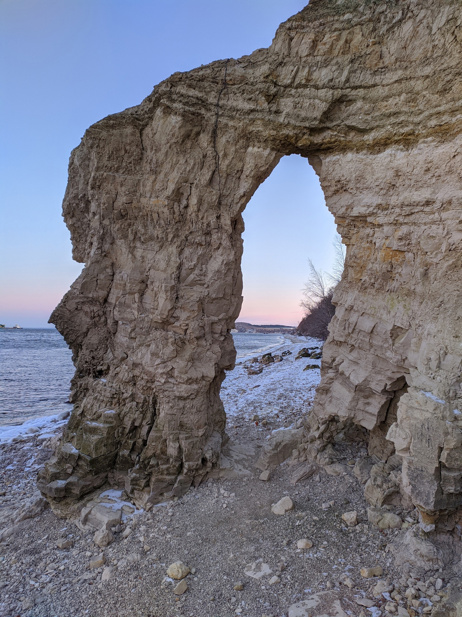 Не сохранившаяся поныне скальная Арка Плодородия - но туда мы просто заскочили в самом конце похода