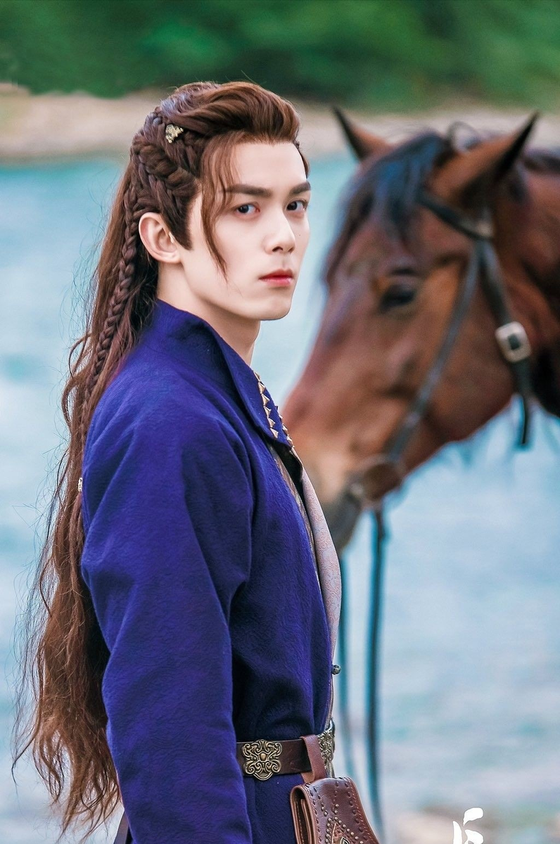 Фото из открытых источников. У Лэй в дораме "Путешествие Чангэ"