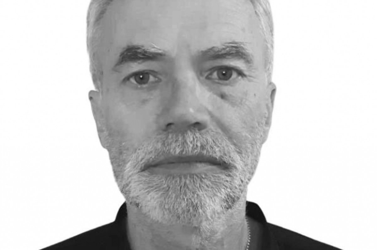    Знакомые рассказали о хоккеисте, который умер во время матча в Новосибирске