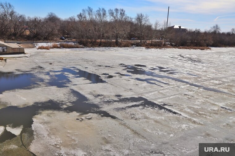    Уровень Воткинского водохранилища снизился до экстремально низких значений, заявили ученые