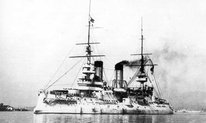 Эскадренный броненосец «Цесаревич», напарник «Богатыря» по учебным
плаваниям