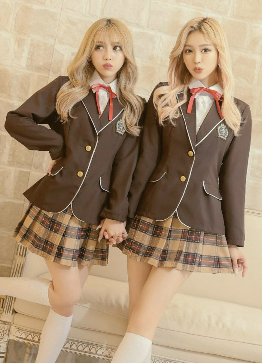 Вот вам костюмчик для косплея. Можно прикупить здесь https://www.lalatulle.jp/c/costume/tk-hw903048