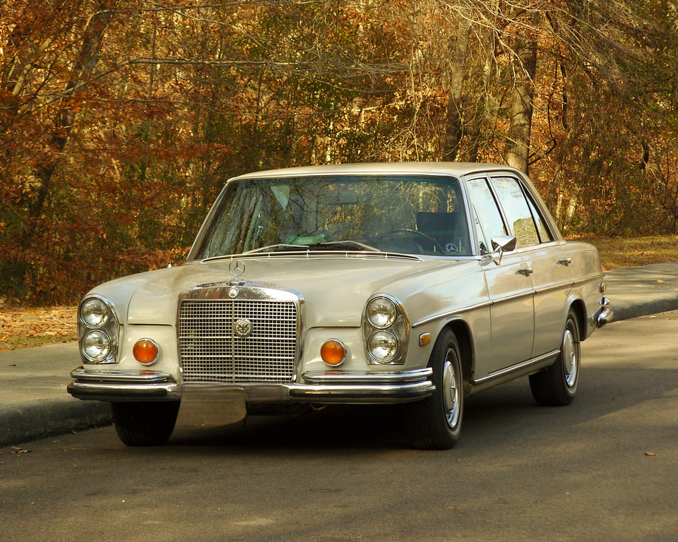 1970 Mercedes-Benz 220d VIN: 1151101210393 - CLASSIC.COM