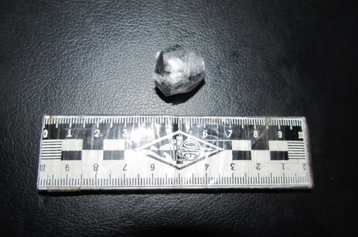    Нашедший «закладку» с мефедроном оренбуржец заплатит штраф.