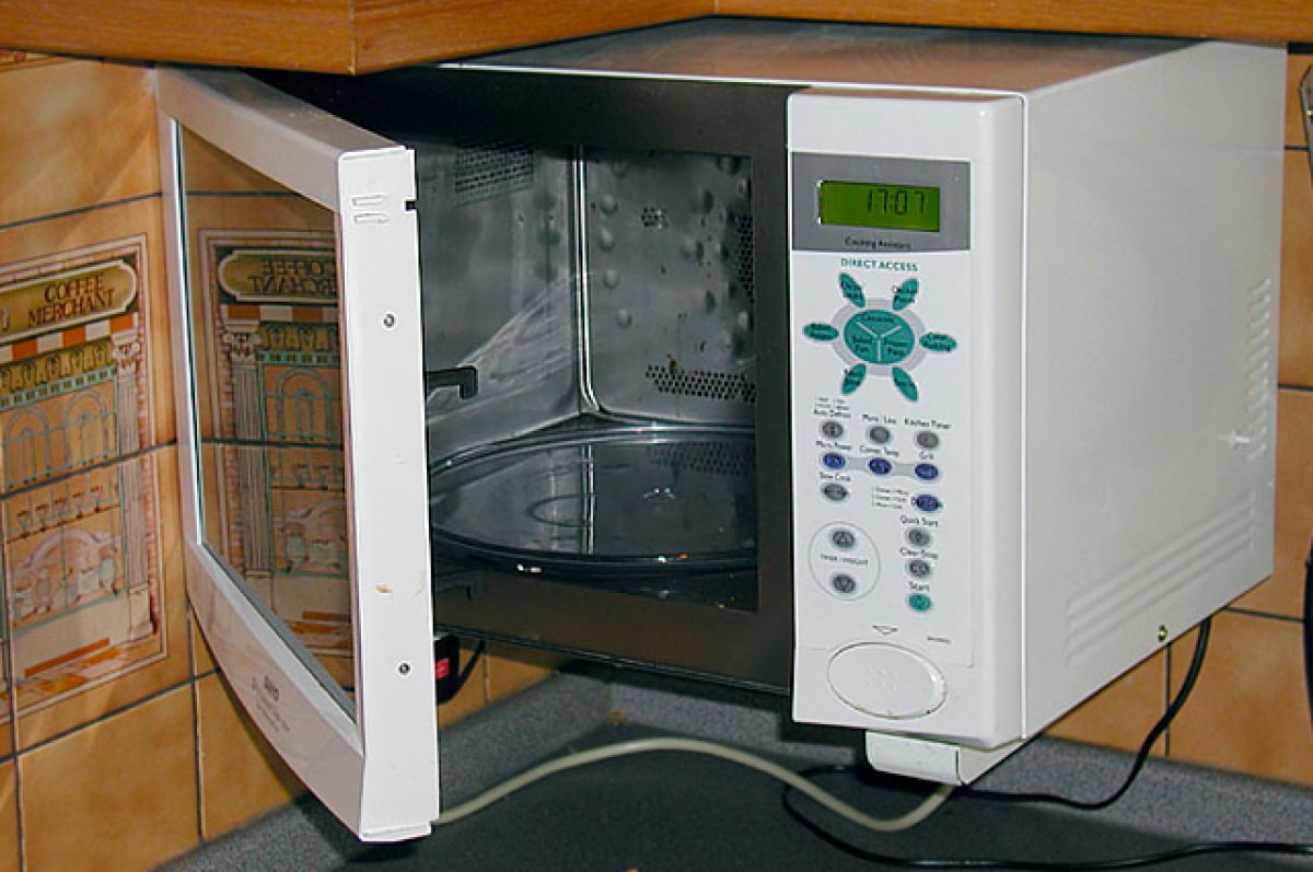    Ученые МИЭТ научились готовить оборудование для анализов в микроволновке