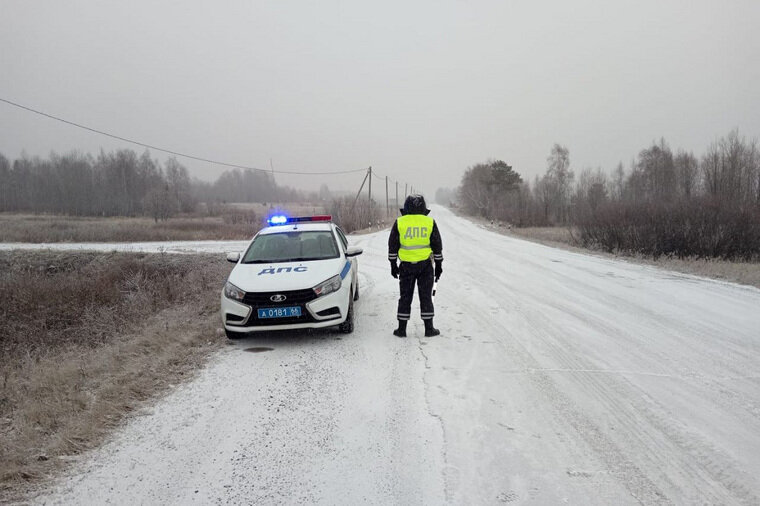    Так сейчас выглядят дороги в Серове, Ивделе и Североуральске ГИБДД по Свердловской области