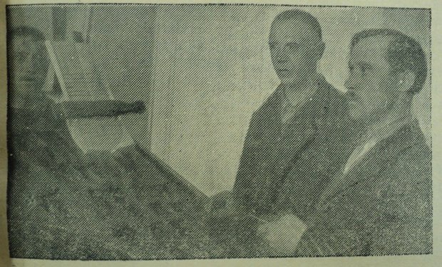 Наборщики газеты «Киняш» А.М. Туманов и А.М. Почаев. 1928 г. (Киняш. № 17 (172) от 8 мая 1928 г.). скриншот realnoevremya.ru страницы дзен-канала «Татарский Мир» 