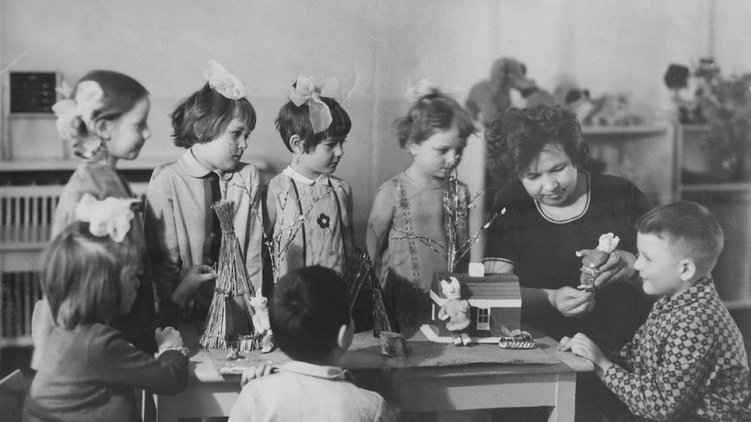 Детский сад ссср 50е. Детские сады в ссср. Школа ссср. Дошкольное образование советского. Детские сады ссср 80е годы.