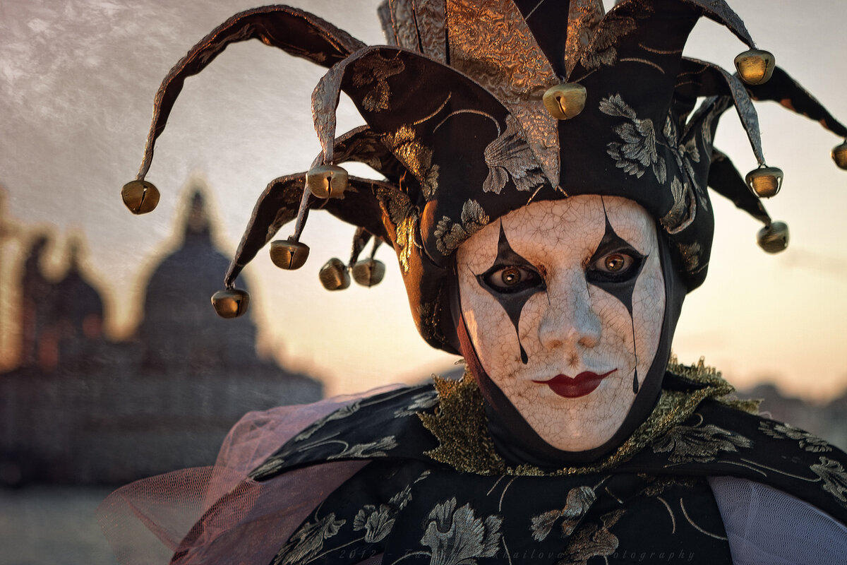 Группа король и шут лого. Костюм королевского шута. Король и песня колпак. Киш логотип группы. Король и шут логотип группы.