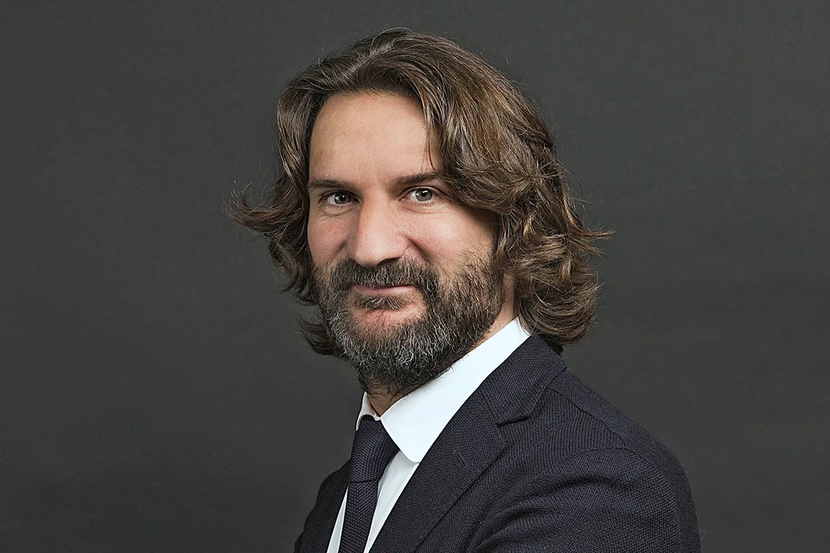 фредерик бегбедер. фредерик бегбедер в молодости. фредерик бегбедера французский роман. фредерик бегбедер фото. фредерик бегбедер фото.