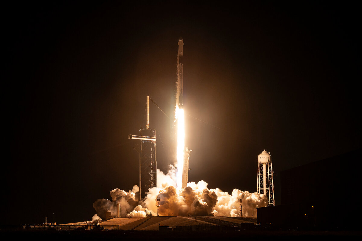 Пуск ракеты-носителя "Falcon 9" миссия "CRS-29" в ноябре 2023 года, фото SpaceX 