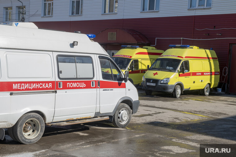    В больнице находится еще один ребенок и мужчина