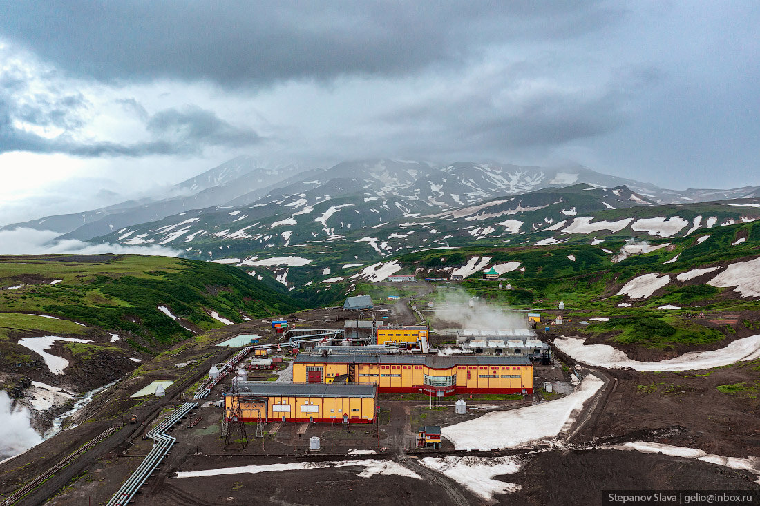 Камчатский край геотермальные электростанции. Мутновская ГЕОЭС. Мутновская геотермальная электростанция. Верхне Мутновская электростанция. Геотермальная электростанция на Камчатке.