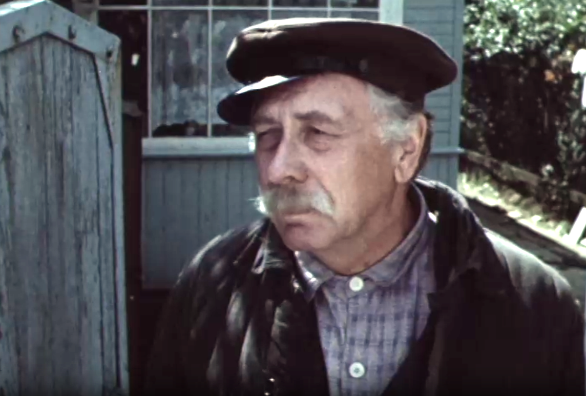 Кадр из телефильма "Иван" (1982)