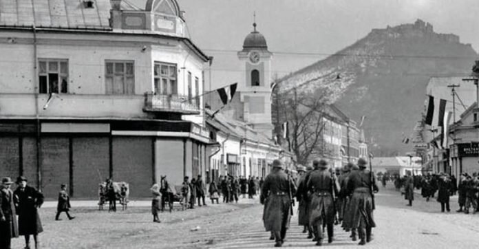 
Оккупация Венгрией Закарпатья. источник: https://wwii.space/15-03-39-венгерская-армия-оккупирует-закарп/
