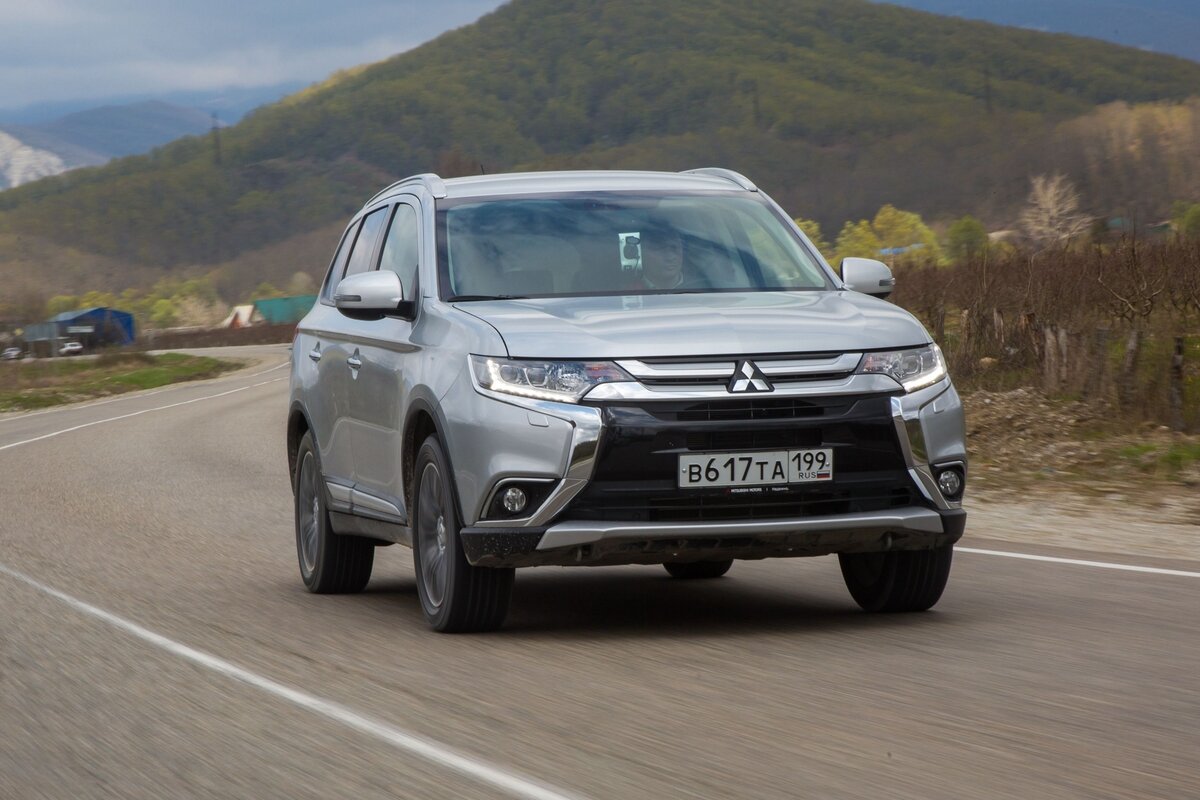 аутлендер 2022. мицубиси аутлендер 2020. Mitsubishi outlander phev 2022. Outlander 2022 дизель. Outlander sport 2022.