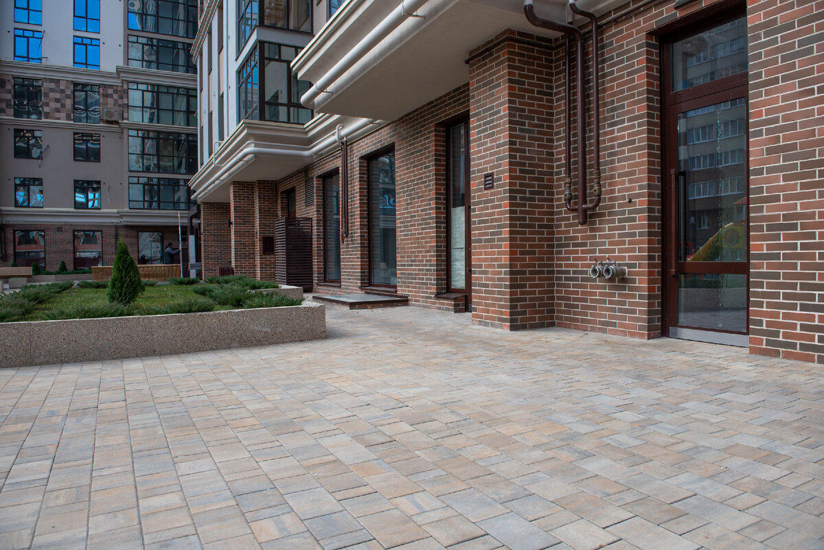 Облицовочный кирпич, тротуарная плитка - BRAER