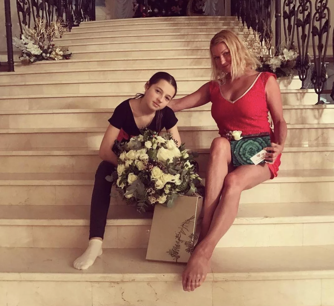 волочкова ариадна игоревна. сколько лет дочке волочковой. дочь анастасии волочковой. анастасия волочкова дочь ариадна. анастасия волочкова с дочкой ариадной.