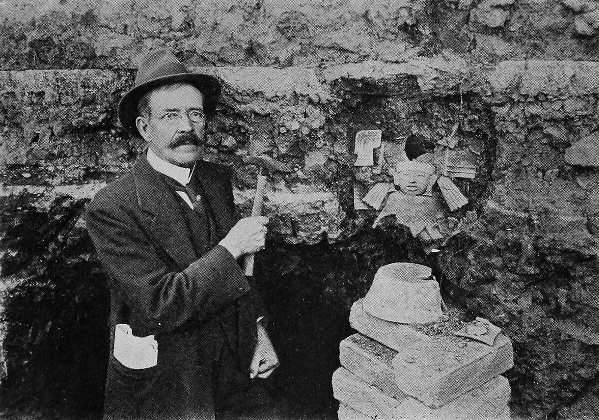 Уильям Невен.