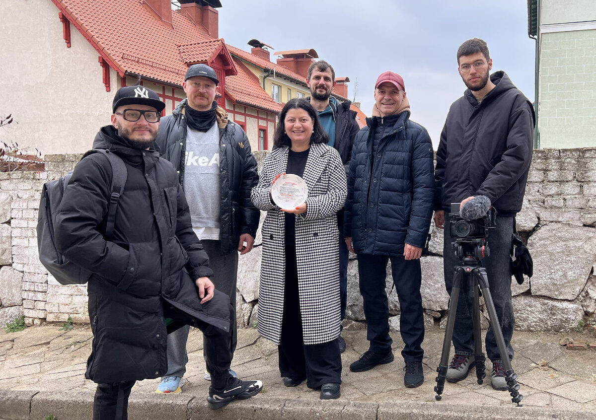 Команда Нестеренко центра при поддержке Президентского фонда культурных инициатив завершила съемки 12-серийного документального цикла «Русские. XXI век».