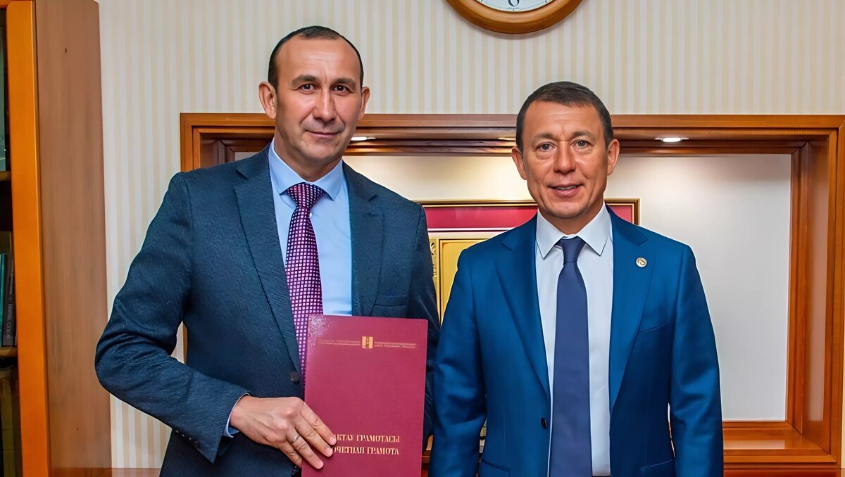     В Нижнекамске прекратили полномочия главы исполнительного комитета Нижнекамска Камиля Назмиева. Об этом сообщила районная пресс-служба.