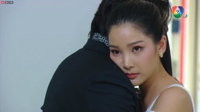 Это как раз оьратный случай - счастливая тайская пара.