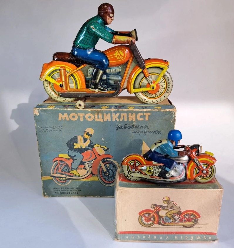 Ретро мотоцикл игрушка