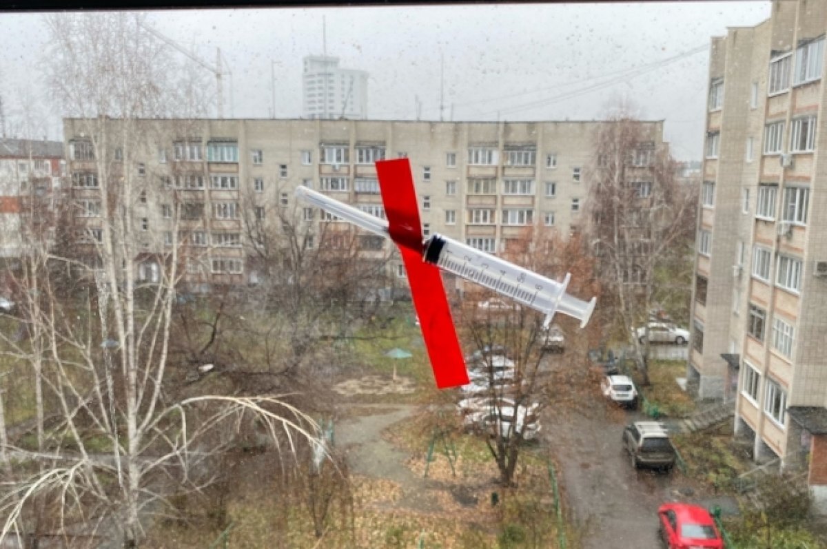    В Копейске задержали мужчину, который оставлял шприцы на видных местах