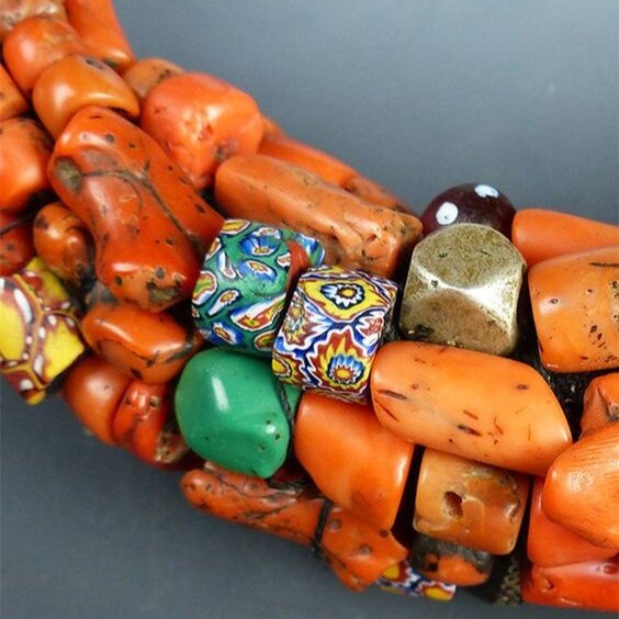 Бусины кораллов. Фото из открытых источников