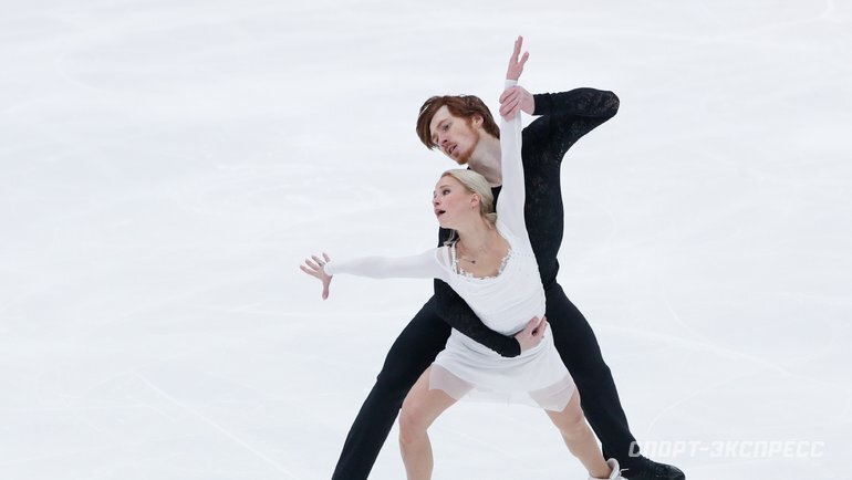    Евгения Тарасова и Владимир Морозов.Дарья Исаева