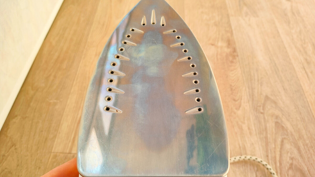 Алюминиевая подошва после 2х лет использования. Фото не показывает все царапины, в реальности их больше