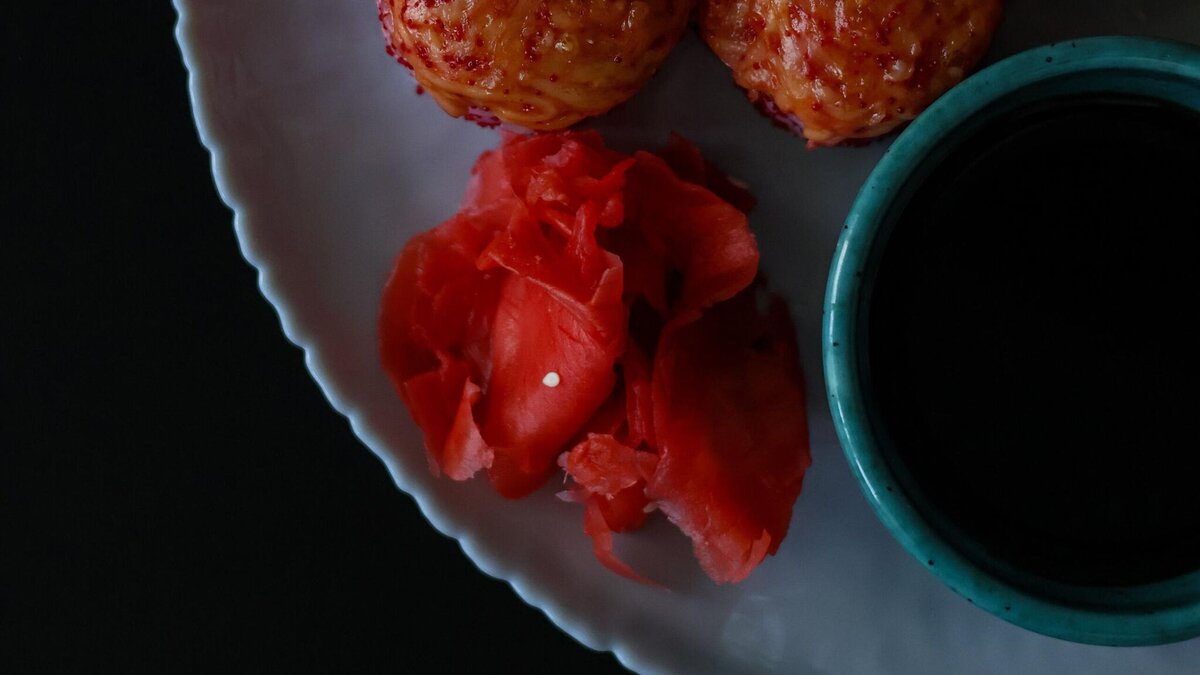    Какой вред для здоровья скрывает в себе имбирь?© Unsplash / Anna Keibalo