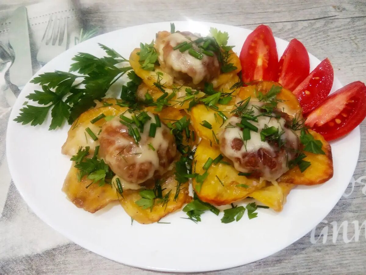 Картофель с фаршем и сыром, в духовке