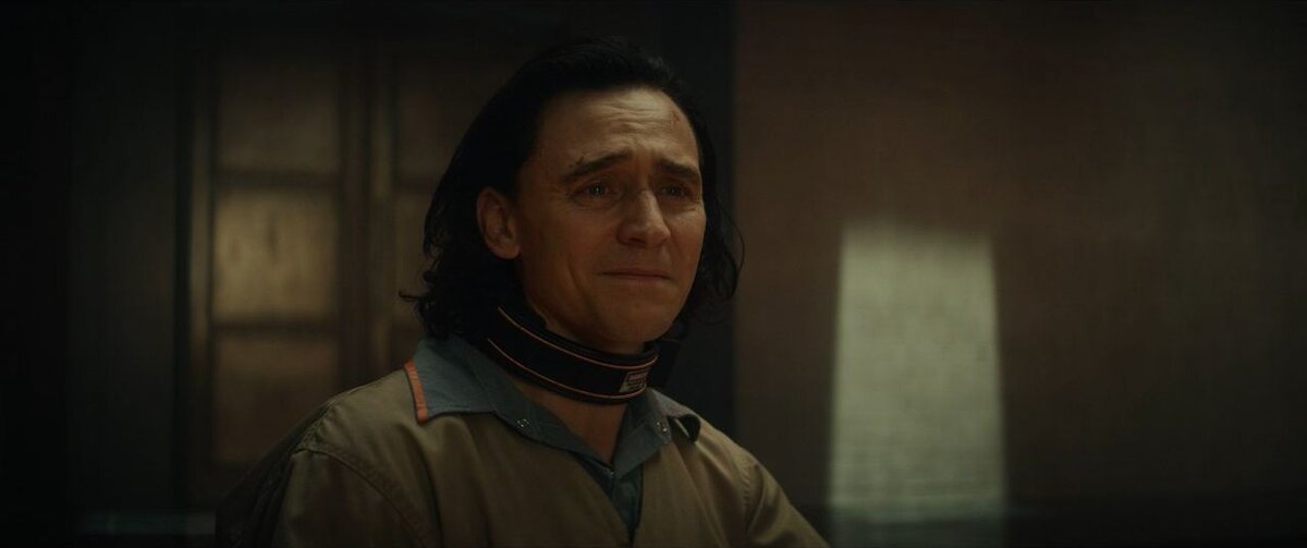 После Локи, которого мы знаем, видеть такого Локи - unbelievable. В том смысле, что вообще не веришь его внезапному прозрению и сожалению. 