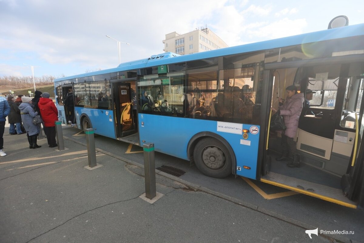 Отслеживание автобуса 77 маршрута. Электробус СПБ Пассажиравтотранс. Современные автобусы. Автобус большой. Автобусы среднего класса.