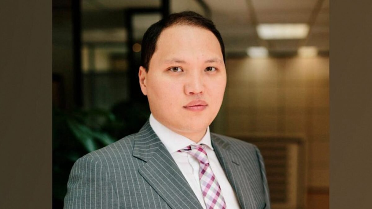    Фото: gov.kz Август Макаров