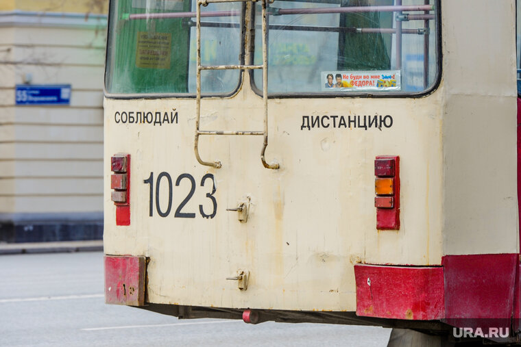    Движение через перекресток Свердловского и Комсомольского проспектов возобновлено