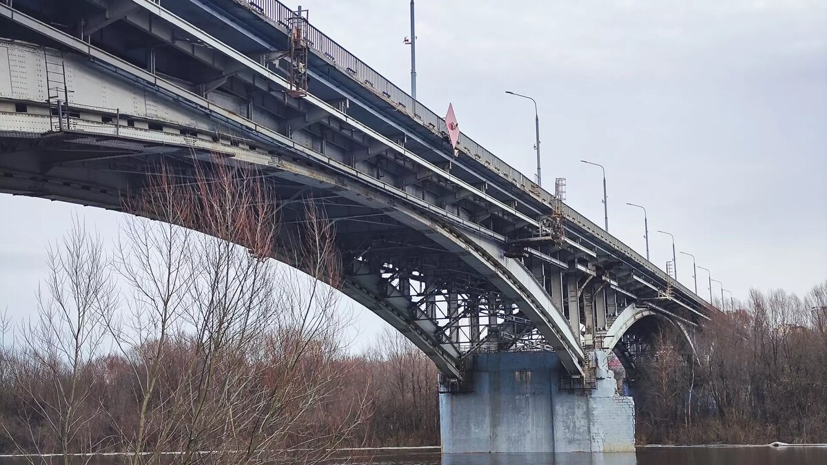     «Уралуправтодор» ищет подрядчиков для защиты четырех мостов в ХМАО на автомобильной дороге Р-404 «Тюмень — Ханты-Мансийск». Общая стоимость контрактов, которые заключаются на два года, порядка 146 млн рублей.