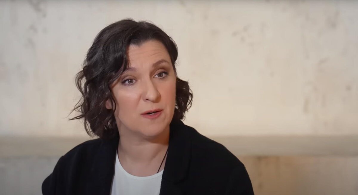 ОЛЕСЯ ЖЕЛЕЗНЯК. СКРИНШОТ: ЮТУБ-КАНАЛ "ЭМПАТИЯ МАНУЧИ"