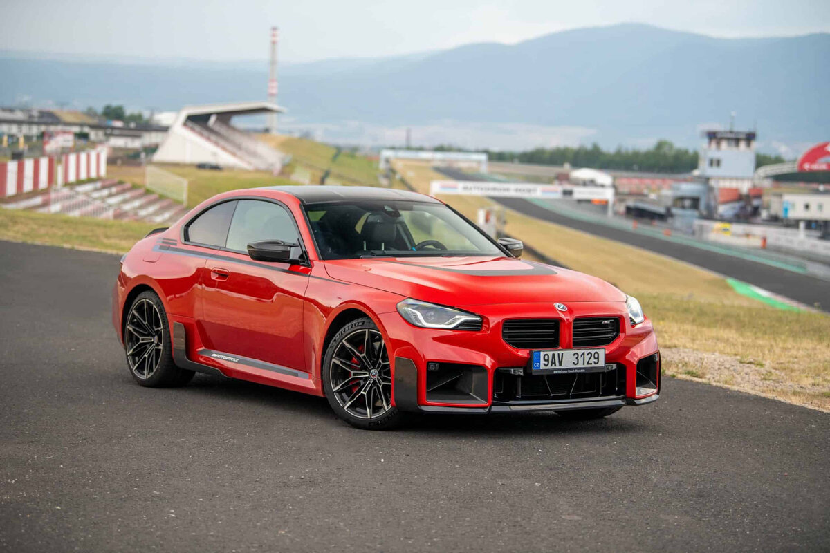 BMW m2 g87