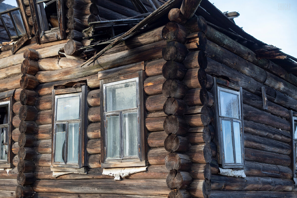 Старинный дом в глухой деревне. Время забирает своё | Света Шуга | Дзен