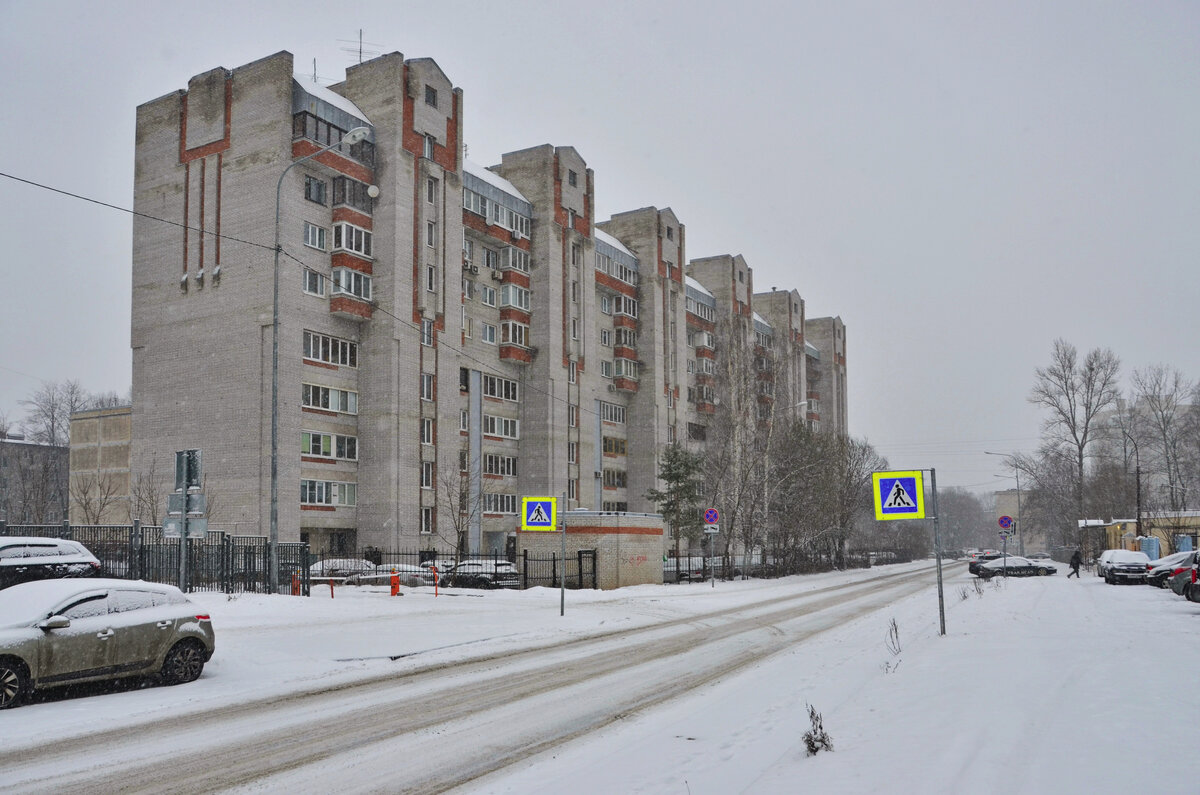 Реновация по-петербургски: обычная панельная хрущевка превратилась в  кирпичную 9-этажку. Как такое стало возможным? | Путешествия по городам и  весям | Дзен