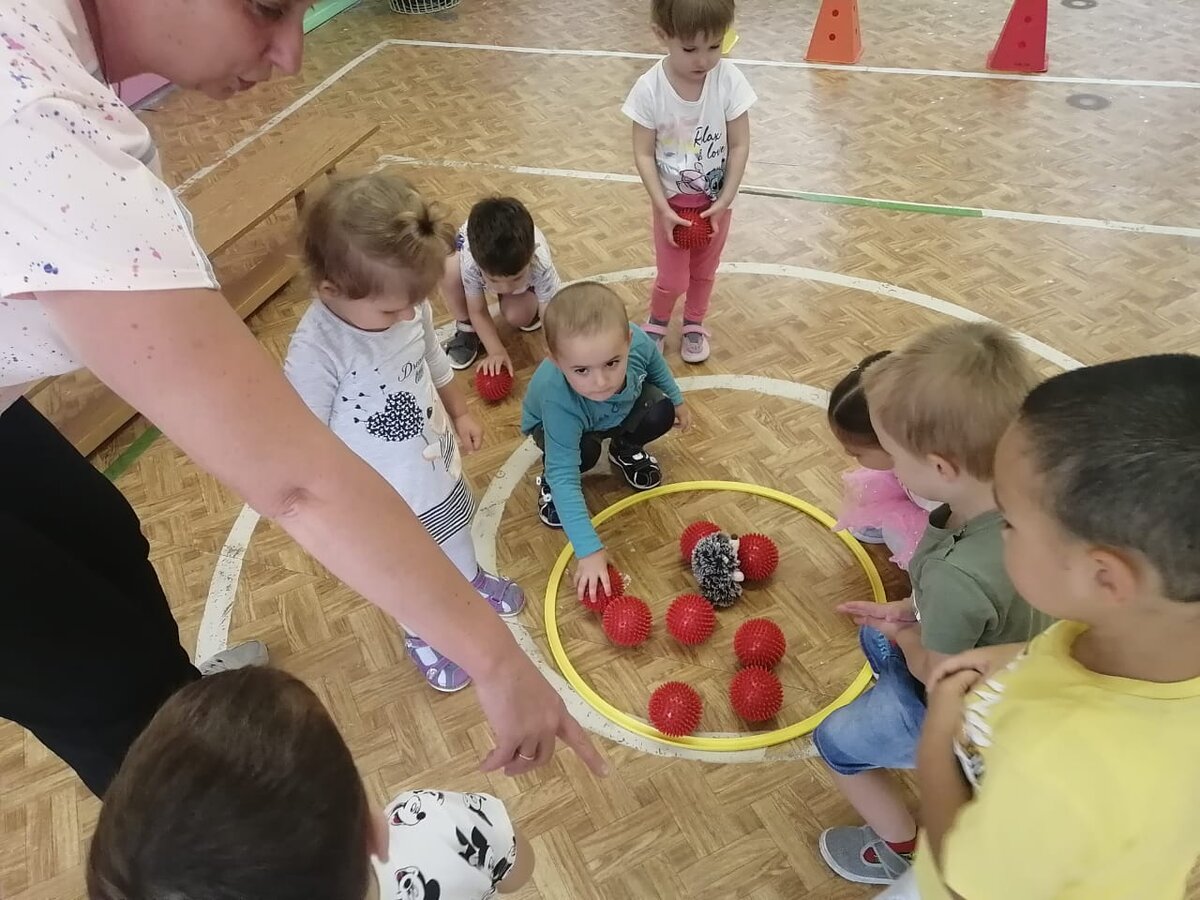 В каком возрасте лучше отдавать ребёнка в детский сад | МамЮля и дочули |  Дзен