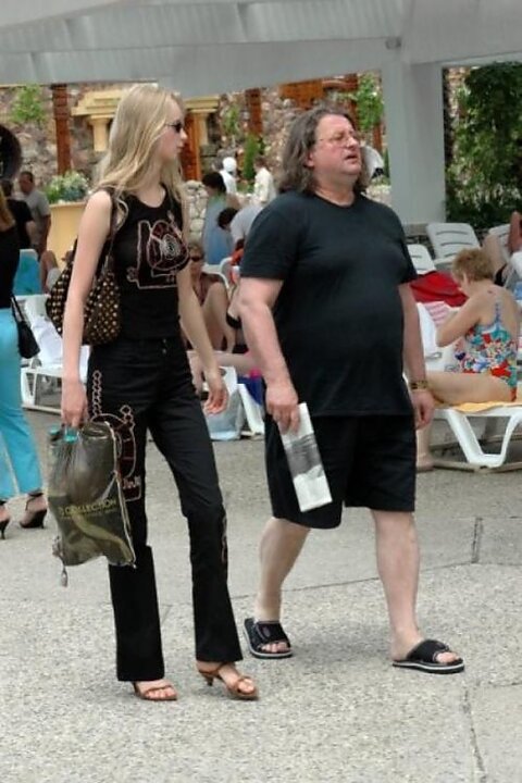 очень некрасивая жена