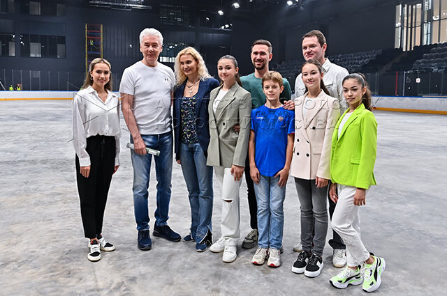    Сергей Собянин осмотрел строительство ледового дворца — центра фигурного катания Этери Тутберидзе. Фото: АГН Москва/ Максим Мишин, пресс-служба мэра и правительства Москвы