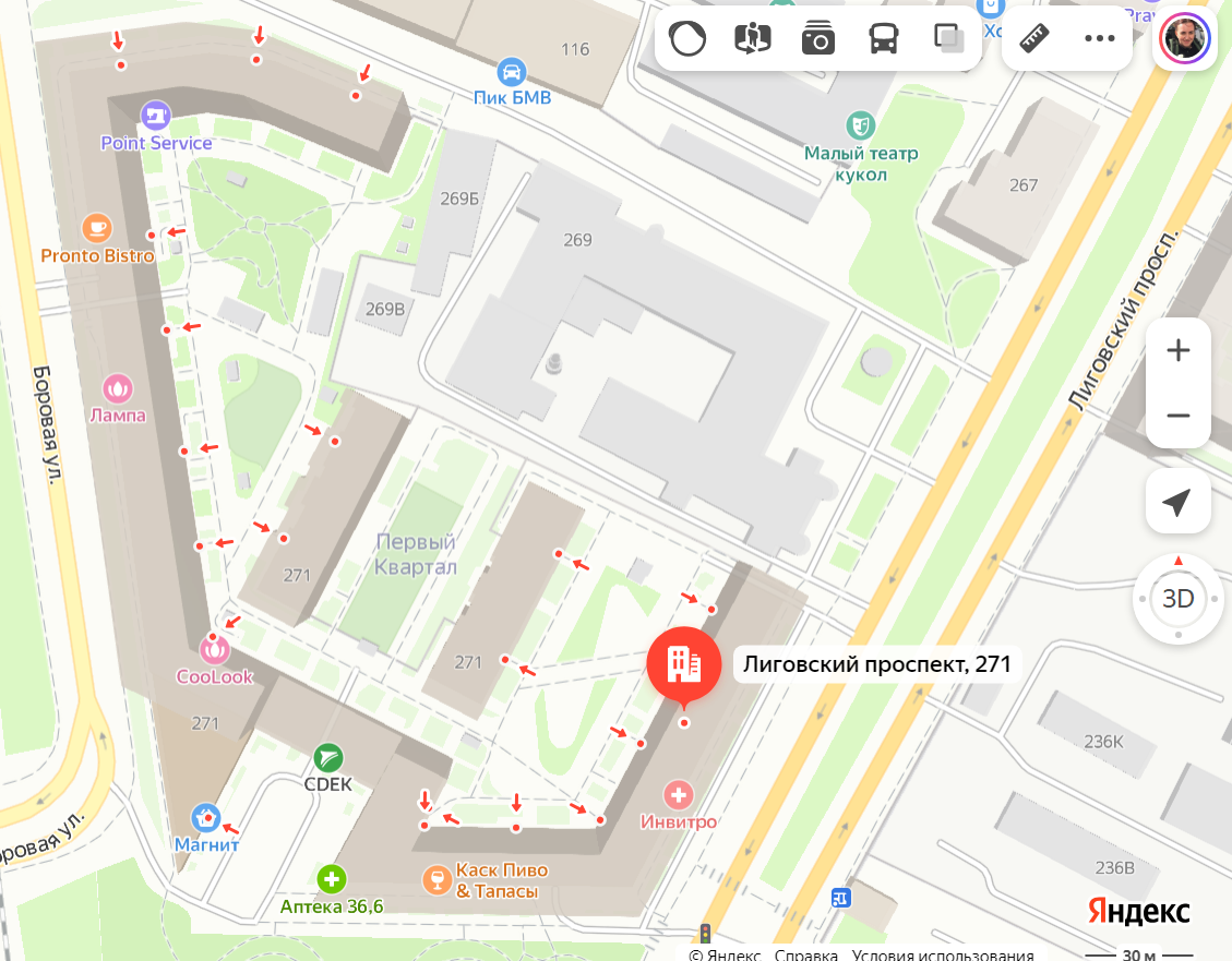 Вот такой домина о 17 парадных