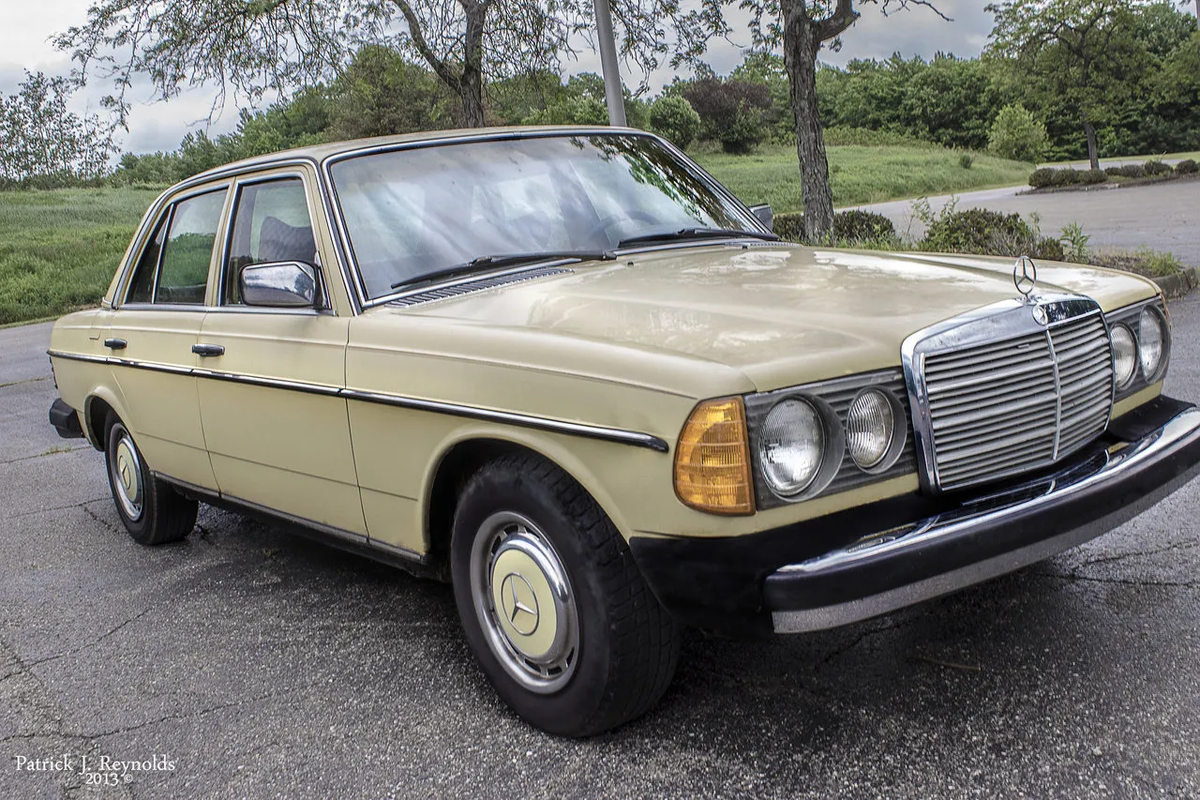 Mercedes-Benz E-klasse 1973  Павла Воли